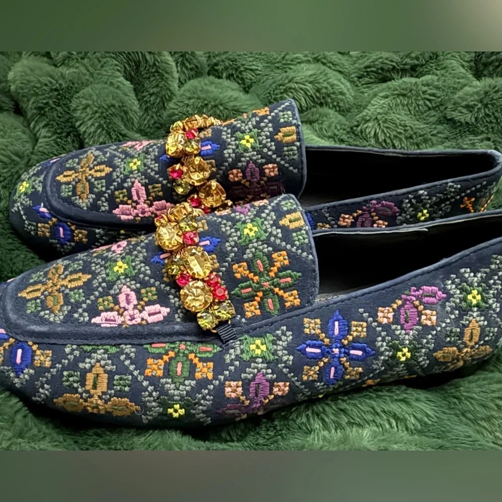 Boden navy embroidered embellished trim suede loafer size EU 37 US 6
